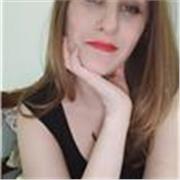 Profesora imparte clases. Emplea classroom
