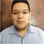 Imparto clases de contabilidad y administración a alumnos de universidad