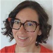 Laureata in Interpretazione di conferenza con francese e inglese, offro lezioni online ad adulti e bambini.