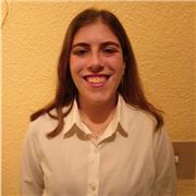 Profesora de inglés con título B2 disponible a ofrecer clases a todas las edades