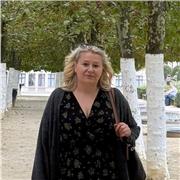 Profesora de inglés con nivel nativo para mejorar la fluidez en el habla de niños y adultos de todas las edades