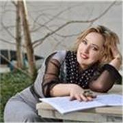 Pianista Concertista, Compositora, Coach artistica y Maestra de Piano y de Musica de Cámara.Clases-Talleres online y presenciales 