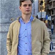 Imparto clases de saxofón, lenguaje musical y otras asignaturas como armonía a niños y adultos de todas las edades.