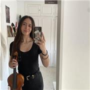 Tengo el título profesional de música por el Conservatorio Profesional “Francisco Guerrero” de Sevilla