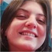 Ragazza di 18 anni insegni scienze umane e materie umanistiche a monza