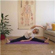 Professionista del benessere e delle tecniche corporee - Insegnante di Yoga dell’Equilibrio Energetico – Stretching dei Meridiani 