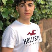 Me defino una persona con vergüenza al no conocer a persona, pero pasada esa situación ya no me encuentro tan nervioso