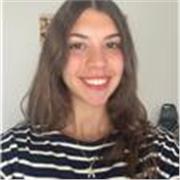Me llamo Gabriela y doy clases de inglés en Madrid (también online). Soy bilingüe en inglés y español, y actualmente estudio Econo