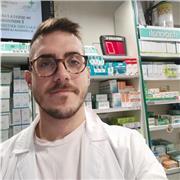 Laureato in Chimica e tecnologia farmaceutiche impartisce lezioni private
