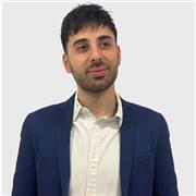 Profesor de inglés (nivel C1). Ofrezco clases para estudiantes que deseen aprender inglés desde nivel inicial hasta intermedio (A1