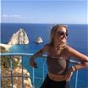 Ciao sono una studentessa universitaria che puo aiutarvi soprattutto con le lingue