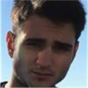 Ragazzo argentino che vuole insegnare agli italiani a parlare spagnolo, l'idea è di renderla una classe divertente ed educativa, p