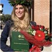 studentessa di International Relations disponibile per aiuto compiti