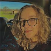 Studentessa di Moda a Rimini, diplomata al Liceo Classico Europeo di Parma, offre aiuto compiti e ripetizioni di materie umanistiche a Rimini o a distanza