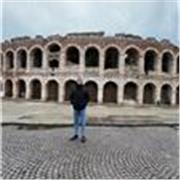 Offro lezioni private di informatica per medie e superiori, sono un perito informatico con la passione per questo mondo! 