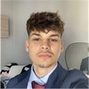 Ofrezco clases de Historia para preparar Selectividad. Mis métodos me permitieron sacar un 9,6. Estudio Ciencias Políticas.