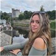 Profesora con titulación de C2 en inglés