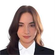 Me defino paciente y creativa. Enseño arte, biología, inglés y refuerzo general a niños de primaria. Estudio Psicología.