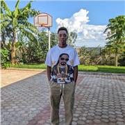 Professeur de chant , technique de chant .je vais enseigner de élevé passionné par la musique