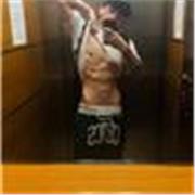 Me defino como una persona responsable, comprometida y apasionada por el deporte y la salud. Llevo más de tres años formándome y p