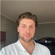 Personal-Trainer, der Jugendlichen hilft, wieder fit zu werden, sowohl mental als auch körperlich.