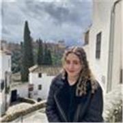 Profesora de apoyo para Primaria, enamorada de la enseñanza.