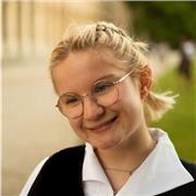 Etudiante en deuxieme année de licence de physique donne cours mathématiques, Marseille