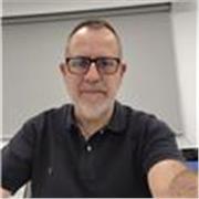Graduado en Geografía e Historia. Trabajos desarrollados sobre fotoperiodismo