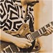 CLASES DE GUITARRA personalizadas y con óptimos resultados. Amplia experiencia . Teoría y técnica aplicada - Reserva Ahora