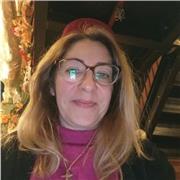 Secondary school teacher offers English language lessons to adults and children from 6 years old onwards.