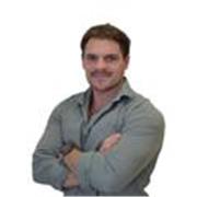 Graduado en Marketing e Investigación de Mercados y con Máster en Marketing. Más de 2 años de experiencia como analista financiero