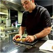Bonjour,je suis chef cuisinier et j aimerais donner des cours de cuisine