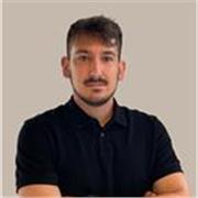 Profesor de apoyo escolar, doble graduado en ingeniería