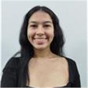 Estudiante de diseño gráfico, con conocimientos en diversas corrientes artísticas, tanto manuales como digitales