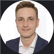 studierter, freundlicher Online-Nachhilfelehrer für Mathe - lass uns als gemeinsames Team deine Ziele erreichen