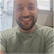 ​Hai difficoltà con l'Economia? Non studiare solo a memoria, impara il metodo per superare ogni esame.