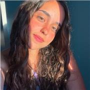 Estudiante de Educación Primaria con nivel de bachillerato humanístico