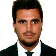 Laureato in Giursprudenza all' Università Suor Orsola Benincasa e abilitato all' esercizio della professione, con la passione per l'insegnamento.
Disponibile per lezioni private del costo di 20€ l' ora per ragazzi del liceo o universitari in ogni ramo del