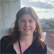 Professeur de français pour soutien scolaire d'élèves en école élémentaire