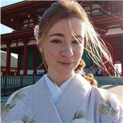 Soy una estudiante en su ultimo año de carrera de estudios asiáticos, y que ha estudiado en Japón, centrada en su enseñanza