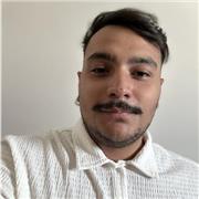 Studente universitario DAMS offre lezioni di Letteratura Italiana per studenti di medie e superiori