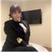 I provide private corporate, academic and professional English lessons. 