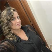 Docente di matematica e fisica impartisce lezioni private ai ragazzi di scuola secondaria di secondo grado