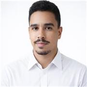 Professor particular de Filosofia com experiência em aulas presenciais e online para adultos. Chaaama!