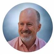 Profesor de inteligencia artificial apto para todas las edades y niveles.