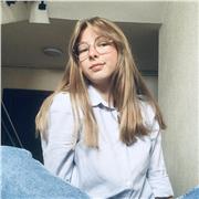 Soutien scolaire jusqu’au collège, aide aux devoirs… Mes matières préférées sont les SVT, le français et l’histoire