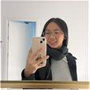 Profesora de cualquier asignatura excepto latín y economía. Prefiero dar clases a niños con menso de 16 años. 