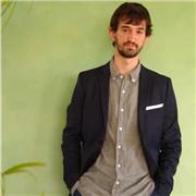 Insegno scrittura creativa e sceneggiatura per cinema e per fumetto; offro inoltre consulenza in ambito di critica cinematografica