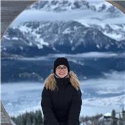 Nachhilfe für Deutsch. Meine Muttersprache ist Deutsch. Kann euch ein vielfältiges Deutschprogramm anbieten!