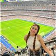 Soy brasileña, estudiante universitaria y puedo dar clases en julio y agosto